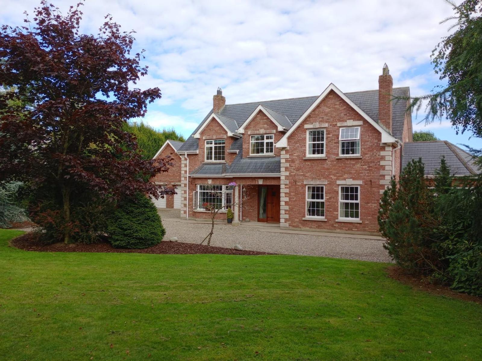 Tullynacrunat Lodge Castleblayney Ngoại thất bức ảnh