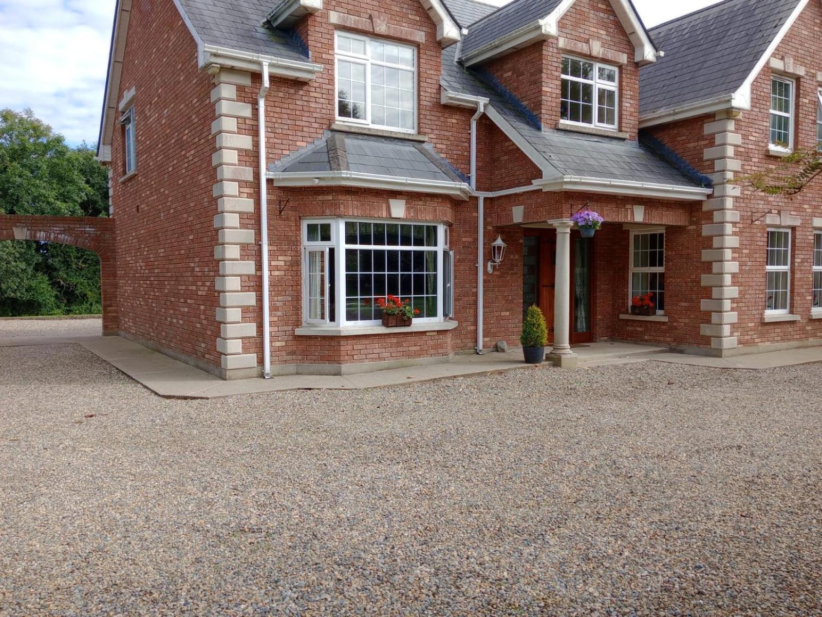 Tullynacrunat Lodge Castleblayney Ngoại thất bức ảnh